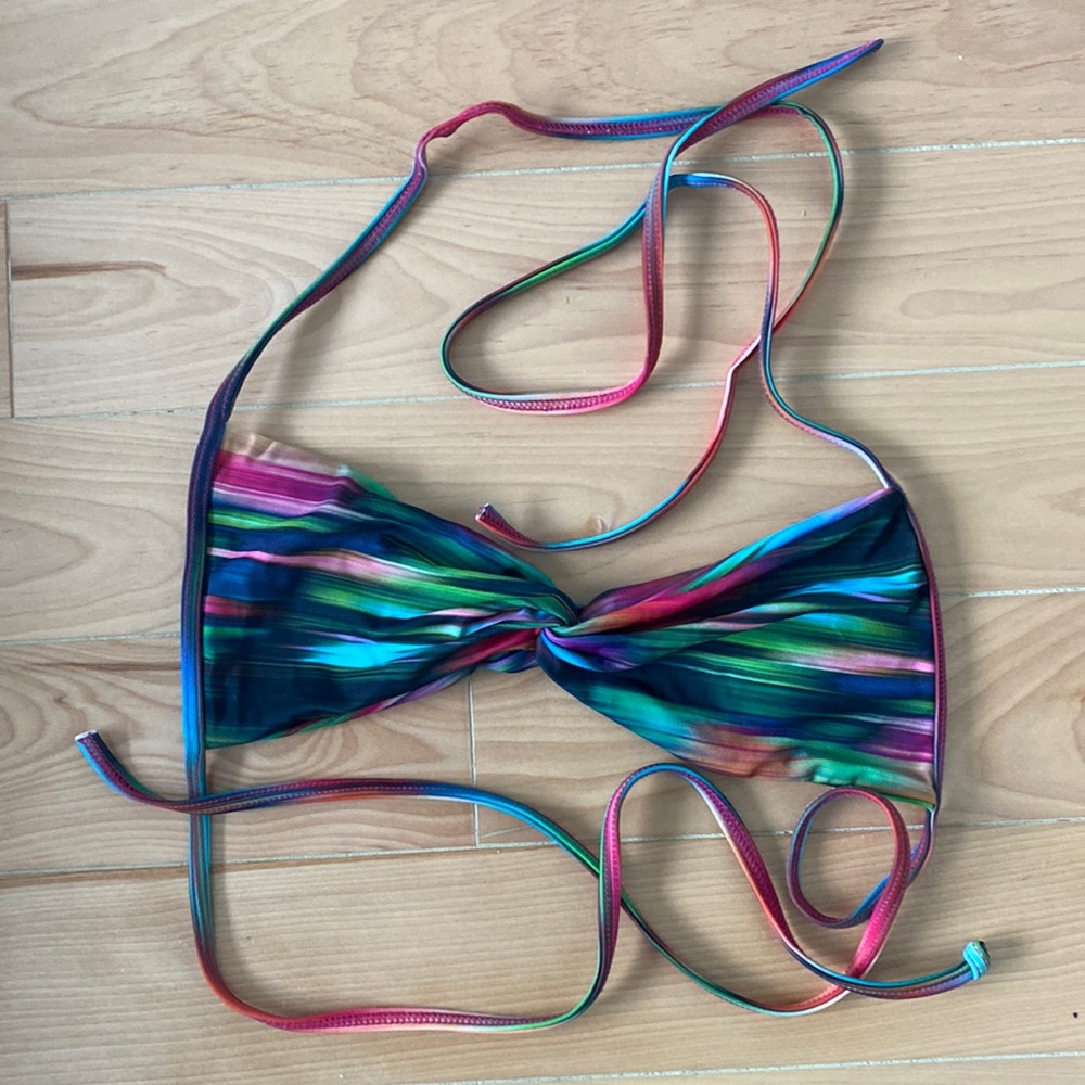 L*space twist front bikini top